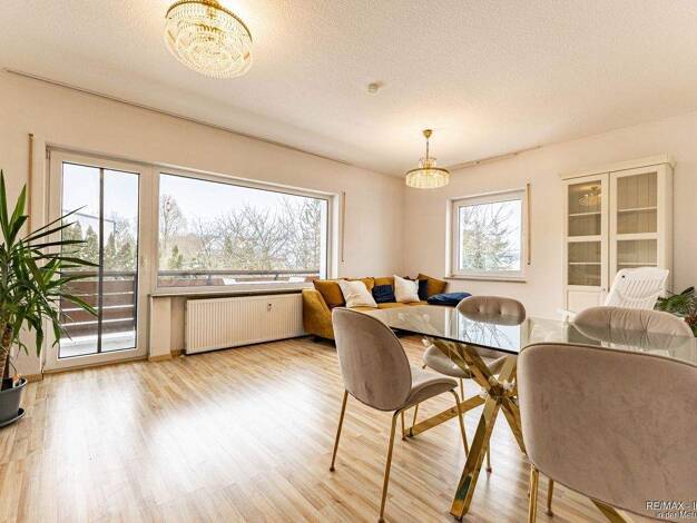 Wohnung zur Miete 920 € 3 Zimmer 91,7 m² 2. Geschoss frei ab 01.04.2026 Langenzenn 90579