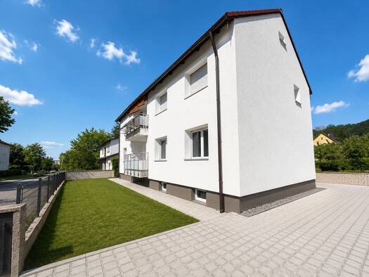 Wohnung zum Kauf 399.000 € 4 Zimmer 99 m² Burglengenfeld Burglengenfeld 93133