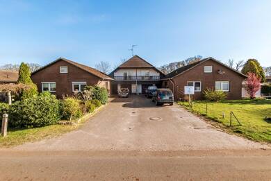 Mehrfamilienhaus zum Kauf 420.000 € 9 Zimmer 250 m² 1.584 m² Grundstück Spohle Wiefelstede-Spohle 26215