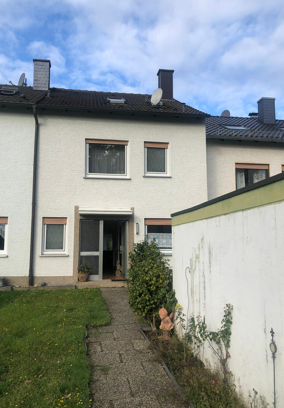 Reihenmittelhaus zum Kauf 389.000 € 6,5 Zimmer 170 m²<br/>Wohnfläche 364 m²<br/>Grundstück ab sofort<br/>Verfügbarkeit Mengeder Heide Dortmund 44359