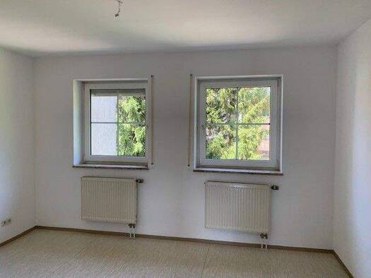 Wohnung zur Miete nur mit Wohnberechtigungsschein 302 € 2 Zimmer 48,7 m² 1. Geschoss frei ab 15.04.2026 Igelsdorfer Weg 19B Vogelherd Rednitzhembach 91126