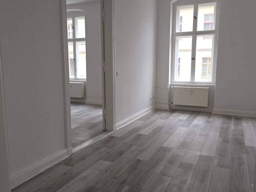 Wohnung zur Miete 675 € 3 Zimmer 86,9 m² 4 Geschosse frei ab sofort Gubener Straße 23 Frankfurt Frankfurt (Oder) 15230