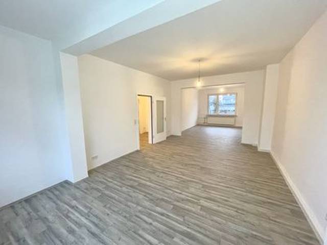 Wohnung zum Kauf provisionsfrei 150.000 € 3,5 Zimmer 131 m²<br/>Wohnfläche ab sofort<br/>Verfügbarkeit Hattinger Str. Weitmar - Mitte Bochum 44795