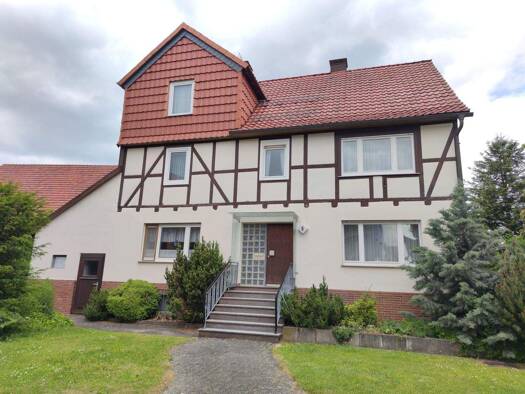 Einfamilienhaus zum Kauf 180.000 € 8 Zimmer 250 m² 1.268 m² Grundstück frei ab sofort Breuna Breuna 34479