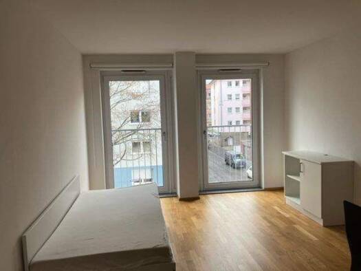 Studio zur Miete 520 € 1 Zimmer 33 m² frei ab sofort Glockenhof Weiterer Innenstadtgürtel Süd 90478