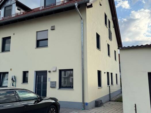 Reihenendhaus zur Miete 1.915 € 5 Zimmer 145 m² 172 m² Grundstück frei ab 01.10.2026 Piflas Ergolding 84030