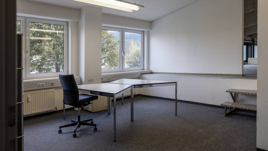Büro zur Miete 8 € 50 m² Bürofläche Zirl 6170