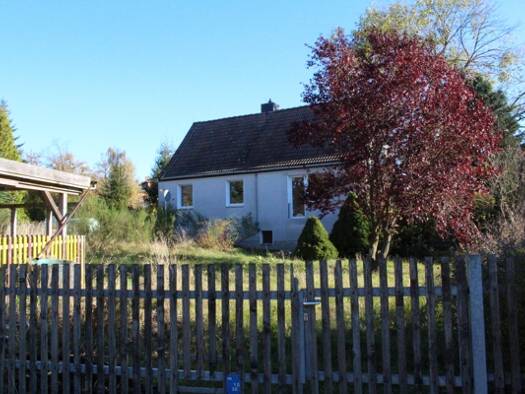 Einfamilienhaus zum Kauf 75.000 € 5 Zimmer 110 m² 467 m² Grundstück Friedrichsbrunn 06502