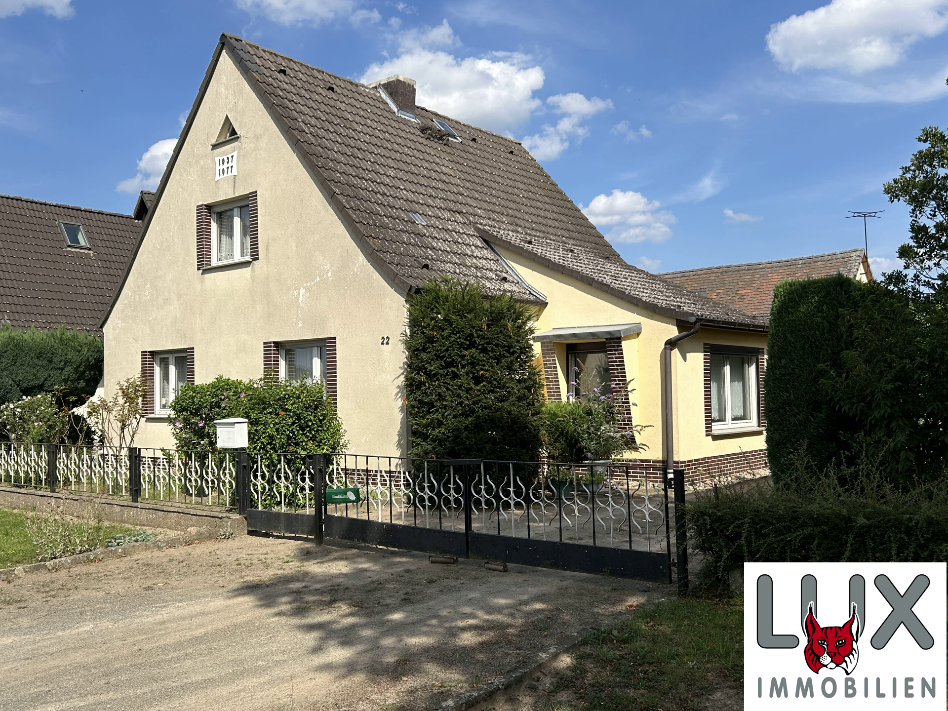 Haus zum Kauf 98.000 € 4 Zimmer 110 m²<br/>Wohnfläche 1.749 m²<br/>Grundstück Werbener Straße 22 Hindenburg Hohenberg-Krusemark 39596