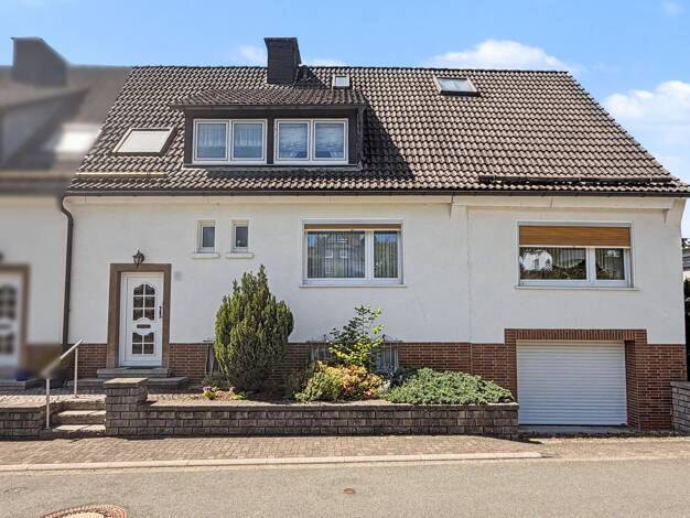 Doppelhaushälfte zum Kauf 229.000 € 6 Zimmer 161,6 m² 341 m² Grundstück Bad Berleburg Bad Berleburg 57319