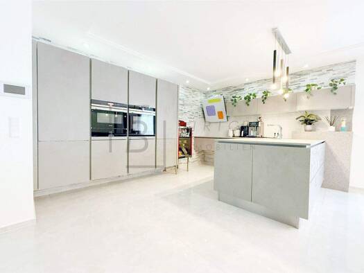 Haus zum Kauf 1.260.000 € 6,5 Zimmer 193 m² 497 m² Grundstück Bobingen 86399