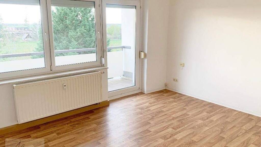 Studio zum Kauf 25.000 € 1 Zimmer 36,9 m² 2. Geschoss An der Gartenanlage 5 Wülknitz 01609