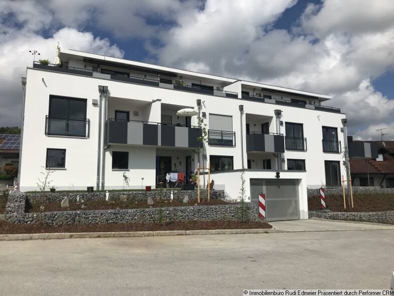 Wohnung zur Miete 620 € 3 Zimmer 61 m² frei ab 01.09.2025 Finsinger Str. 8 Metten Metten 94526