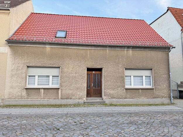 Reihenendhaus zum Kauf 95.000 € 5 Zimmer 163 m² 375 m² Grundstück Coswig Coswig (Anhalt) 06869