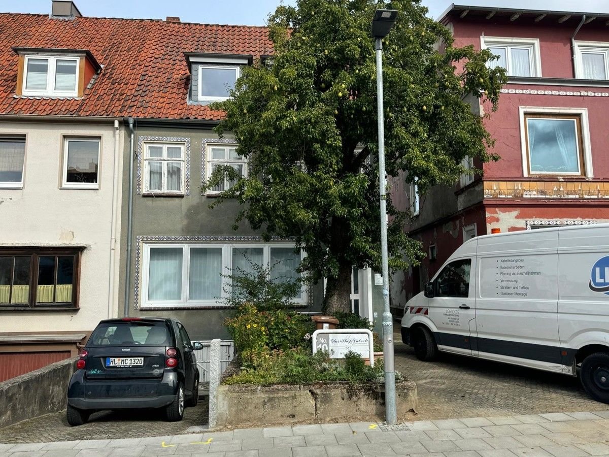 Mehrfamilienhaus zum Kauf 550.000 € 22 Zimmer 397 m²<br/>Wohnfläche 431 m²<br/>Grundstück St. Lorenz - Süd Lübeck / Sankt Lorenz Süd 23558