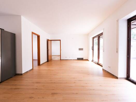 Terrassenwohnung zur Miete 1.450 € 4 Zimmer 140 m² Geschoss EG/2 frei ab sofort Vach Fürth 90768