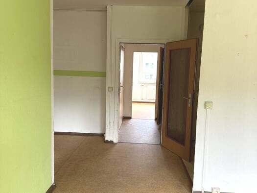 Wohnung zur Miete 270 € 3 Zimmer 55,2 m² EG frei ab sofort Außenring 23 Thurm Mülsen 08132