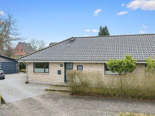 Bungalow zum Kauf 535.000 € 5,5 Zimmer 132 m² 724 m² Grundstück Harrislee 24955