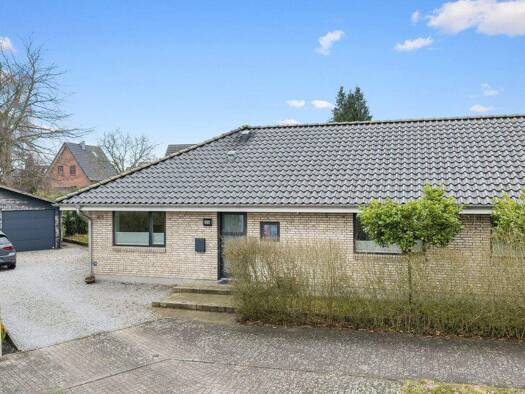 Bungalow zum Kauf 535.000 € 5,5 Zimmer 132 m² 724 m² Grundstück Harrislee 24955