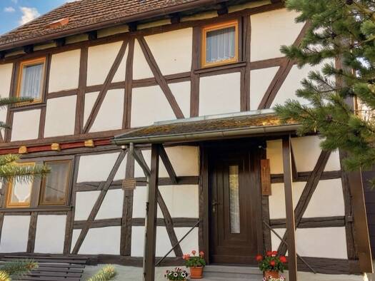 Einfamilienhaus zum Kauf provisionsfrei 75.000 € 4 Zimmer 100 m² 900 m² Grundstück Alte Marksuhler Str. 2 Gerstungen 99834