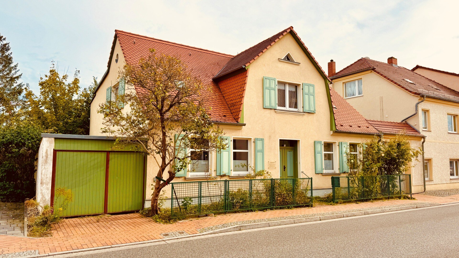 Haus zum Kauf 290.000 € 9 Zimmer 183 m²<br/>Wohnfläche 500 m²<br/>Grundstück Lehnin Kloster Lehnin 14797