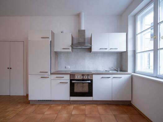 Wohnung zum Kauf 298.000 € 1,5 Zimmer 56,9 m² 3. Geschoss Innstraße 13 Innsbruck Innsbruck 6020