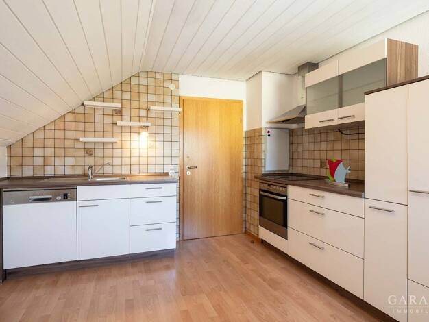 Mehrfamilienhaus zum Kauf 389.000 € 8 Zimmer 179 m² 682 m² Grundstück Wolterdingen Donaueschingen 78166