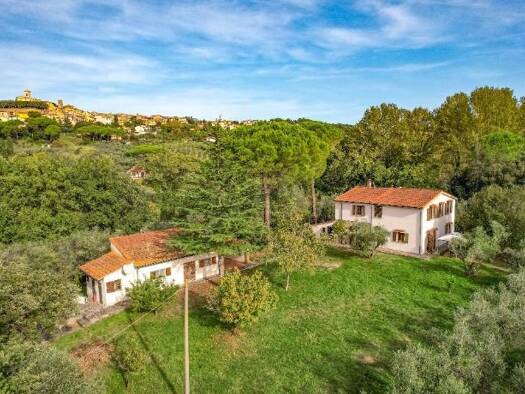 Haus zum Kauf 890.000 € 9 Zimmer 300 m² 33.000 m² Grundstück Montescudaio 56040