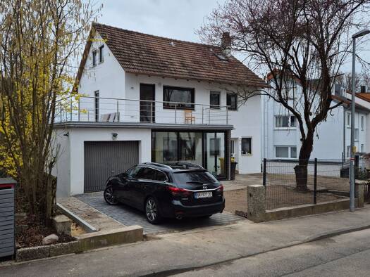 Einfamilienhaus zur Miete 1.800 € 7 Zimmer 150 m² 300 m² Grundstück frei ab 01.06.2026 Schorndorf 73614