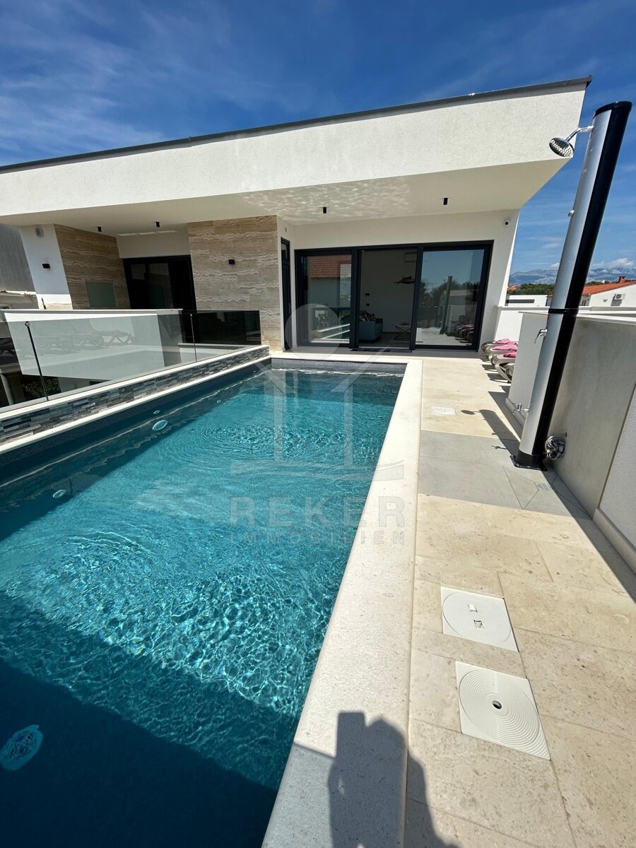 Villa zum Kauf 650.000 € 4 Zimmer 125 m²<br/>Wohnfläche 433 m²<br/>Grundstück Zadar