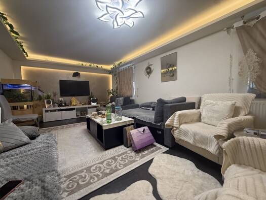 Mehrfamilienhaus zum Kauf 419.000 € 8 Zimmer 205 m² frei ab sofort Schwenningen Villingen-Schwenningen 78054