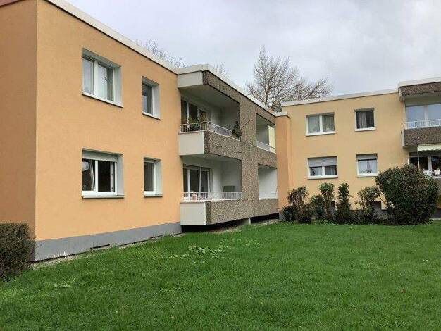 Wohnung zur Miete 1.215 € 5 Zimmer 108,7 m² frei ab 01.05.2026 Alte Frankfurter Str. 98e Bad Vilbel 61118