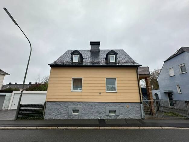Einfamilienhaus zum Kauf 49.995 € 6 Zimmer 91 m² 300 m² Grundstück Oberkotzau Oberkotzau 95145
