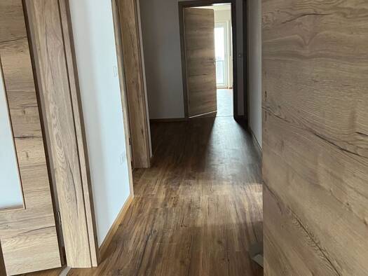 Wohnung zur Miete 900 € 3,5 Zimmer 100 m² Geschoss 1/2 frei ab 01.03.2026 Degernbach 36 Degernbach Bogen 94327