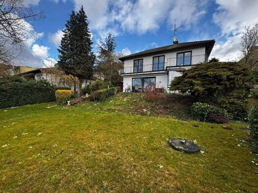 Einfamilienhaus zur Miete 2.700 € 6 Zimmer 180 m² 1.055 m² Grundstück frei ab sofort Georgenborn Schlangenbad / Georgenborn 65388