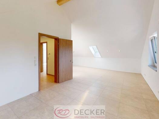 Wohnung zur Miete 1.410 € 3 Zimmer 117,8 m² 2. Geschoss frei ab 01.10.2025 Straß Obertaufkirchen 84419