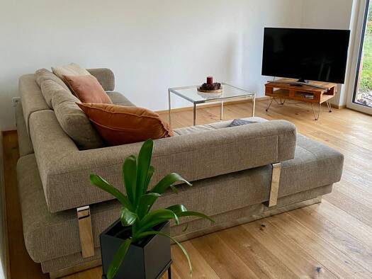 WG-Zimmer zur Miete 1.100 € 2 Zimmer 74 m² Geschoss EG/2 frei ab 01.05.2026 Höchberg 97204