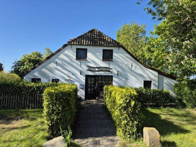 Haus zum Kauf 149.000 € 8 Zimmer 145,3 m² 2.296 m² Grundstück Düker Weg 1 Tossens Butjadingen 26969