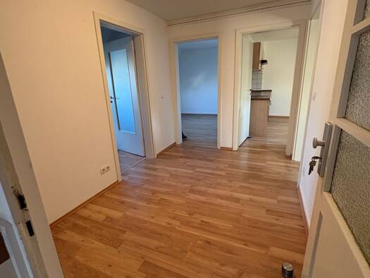 Wohnung zur Miete 500 € 2 Zimmer 45 m² Geschoss 2/2 frei ab sofort Metternich Koblenz 56072