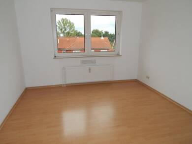Wohnung zur Miete 838 € 3 Zimmer 82,9 m² 3. Geschoss frei ab 01.11.2025 Rennefeldstr. 8 Empelde Ronnenberg 30952