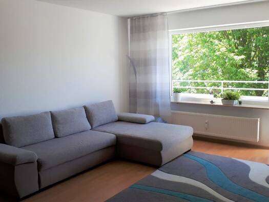Wohnung zur Miete 1.050 € 3 Zimmer 90 m² Geschoss 3/4 frei ab sofort Lengfeld Würzburg 97076