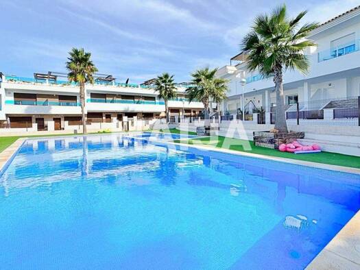 Reihenmittelhaus zum Kauf 326.000 € 3 Zimmer 113 m² Calle Teide Torrevieja 03185