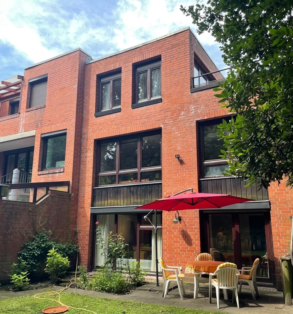 Reihenendhaus zum Kauf 595.000 € 5 Zimmer 169,8 m²<br/>Wohnfläche 309,7 m²<br/>Grundstück Lüttmoorkamp 22 Hummelsbüttel Hamburg 22399