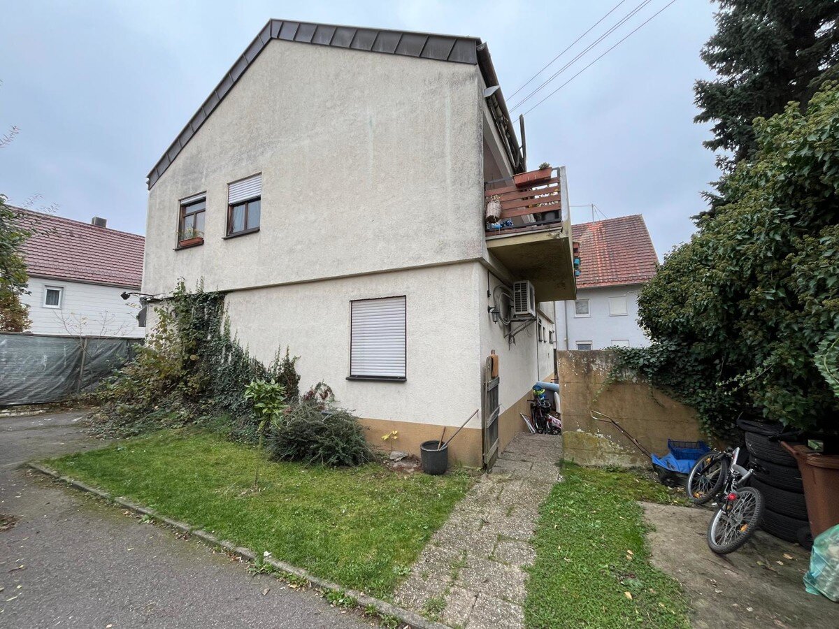 Mehrfamilienhaus zum Kauf 825.000 € 10 Zimmer 314 m²<br/>Wohnfläche 730 m²<br/>Grundstück Untereisesheim 74257