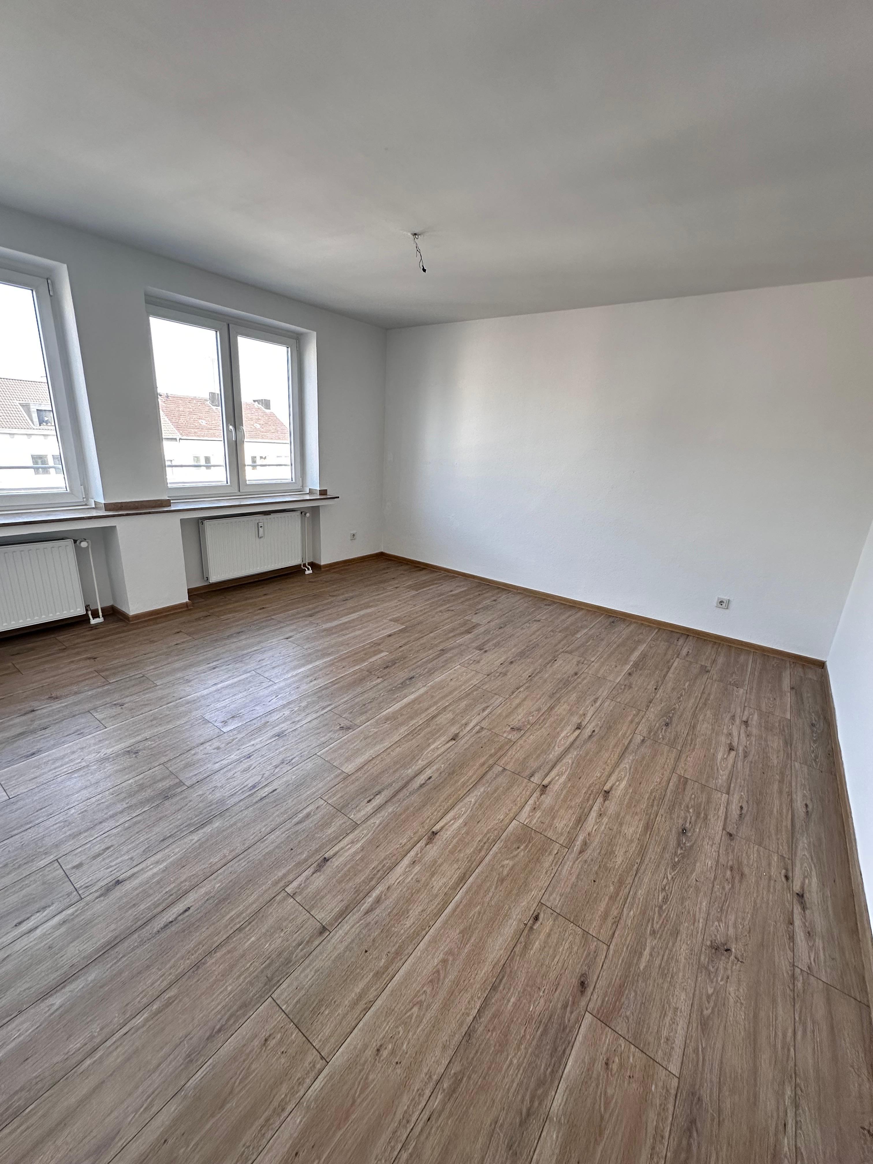 Wohnung zur Miete 1.208 € 4,5 Zimmer 151 m²<br/>Wohnfläche 5.<br/>Geschoss Tonhallenstraße 19 Dellviertel Duisburg 47051