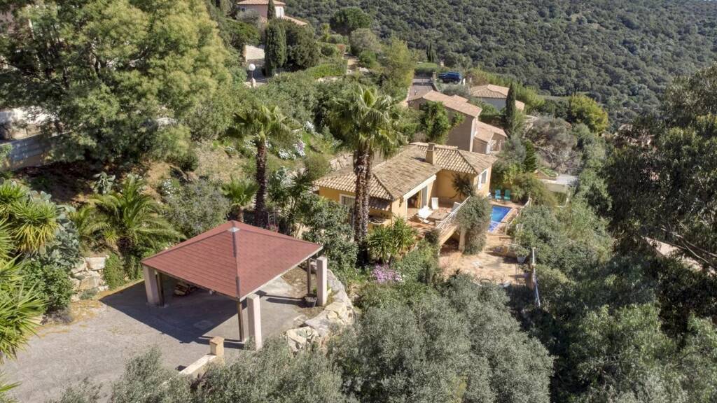 Einfamilienhaus zum Kauf 1.450.000 € 6 Zimmer 178 m² 2.577 m² Grundstück Sud CAVALAIRE SUR MER 83240