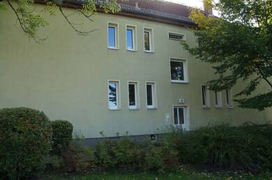 Wohnung zur Miete 326 € 2 Zimmer 43,4 m² 1. Geschoss Am Wall 15 Zwenkau Zwenkau 04442