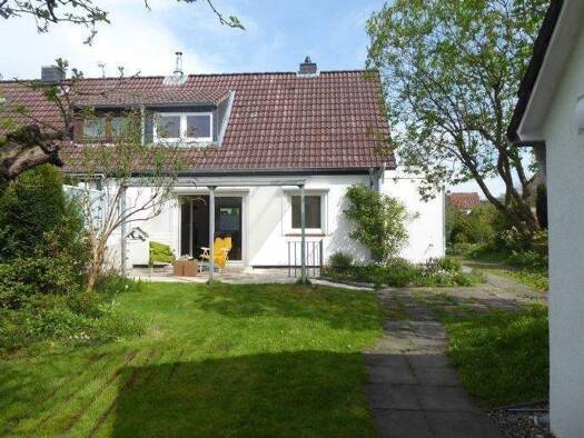 Doppelhaushälfte zur Miete 1.060 € 2 Zimmer 80 m² 650 m² Grundstück Wilstedter Weg 17 Langenhorn Hamburg 22417