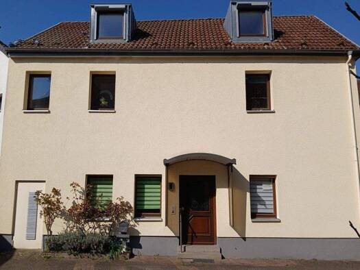Stadthaus zum Kauf 359.000 € 4 Zimmer 117 m² 68 m² Grundstück frei ab sofort Stadtgebiet Bühl 77815
