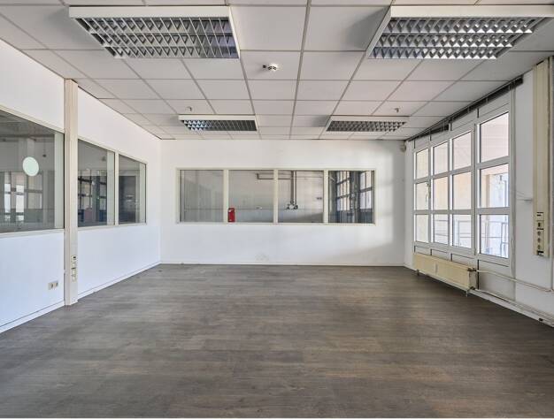Lagerhalle zur Miete 850 € 68,4 m² Lagerfläche Bretonischer Ring 4-6a Neukeferloh Grasbrunn 85630